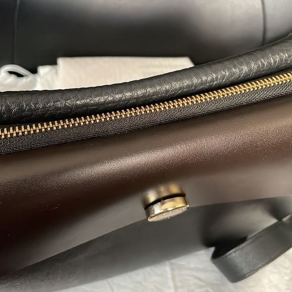 SOLD‼️‼️Authentic FURLA Two-face Crossbody Bag🖤 - Picture 14 of 17